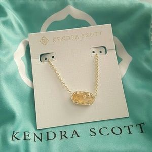 Elisa Pendant Necklace